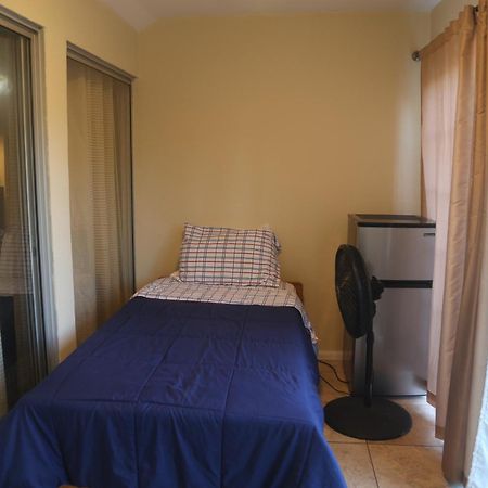 Bed And Breakfast In Hollywood Hills Los Angeles Ngoại thất bức ảnh