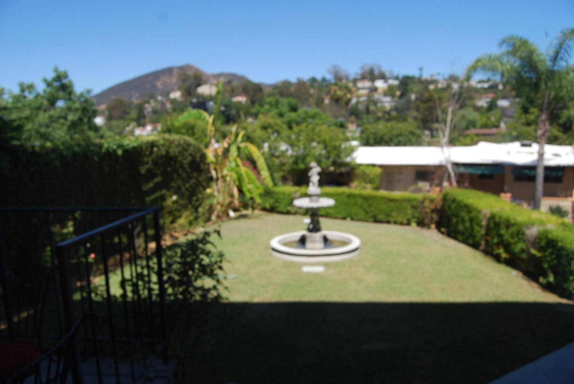 Bed And Breakfast In Hollywood Hills Los Angeles Ngoại thất bức ảnh
