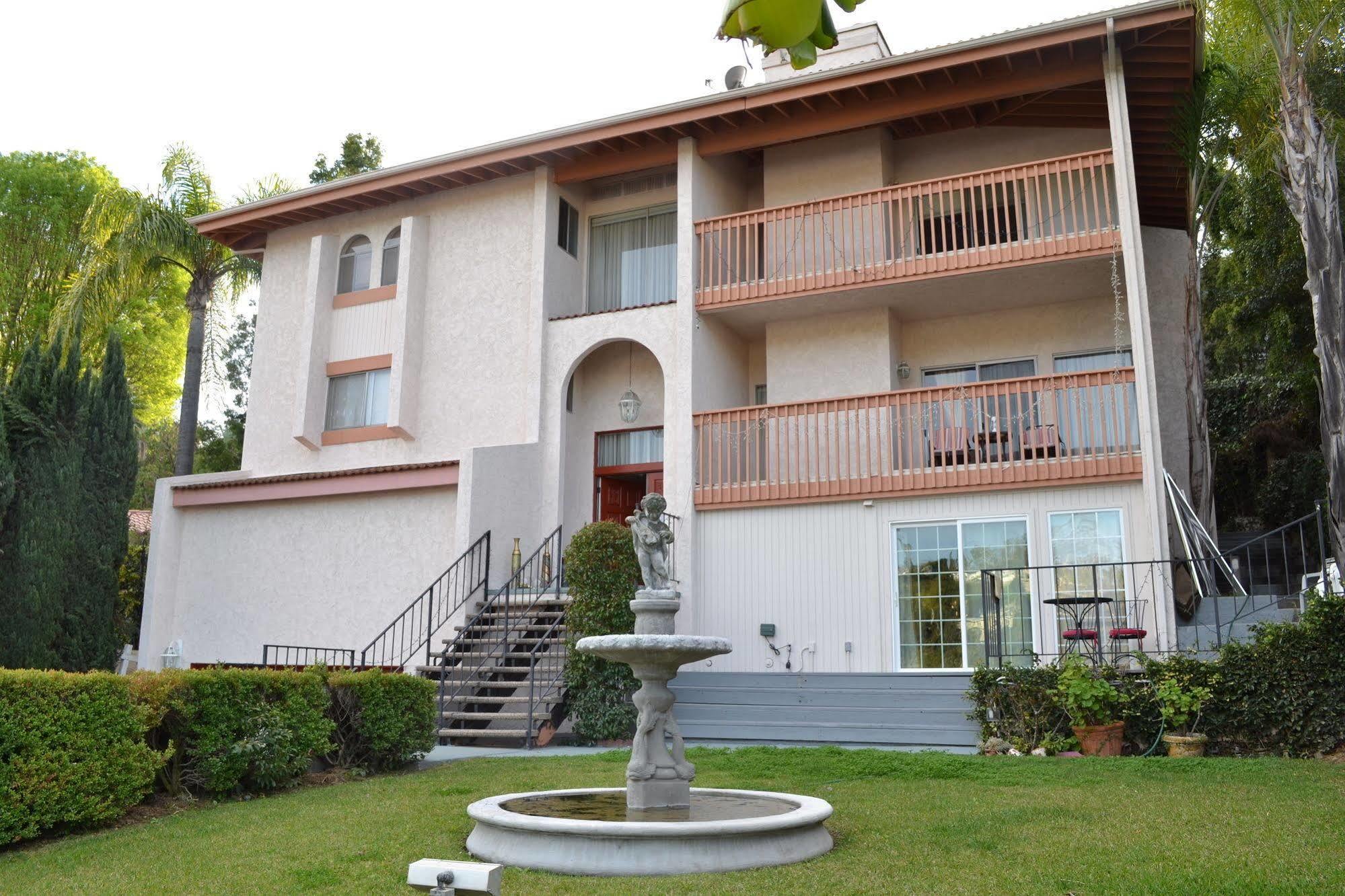 Bed And Breakfast In Hollywood Hills Los Angeles Ngoại thất bức ảnh